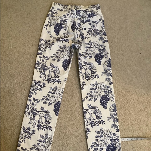 Reformation Jeans Cynthia Toile High Rise Straight White & Blue Size 27/4 small - Picture 9 of 13